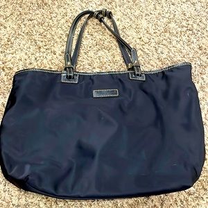 Dooney and bourke tote bag